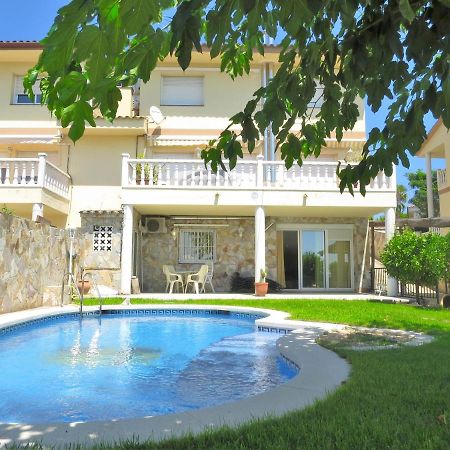 Villa Carolina Mataró Екстериор снимка