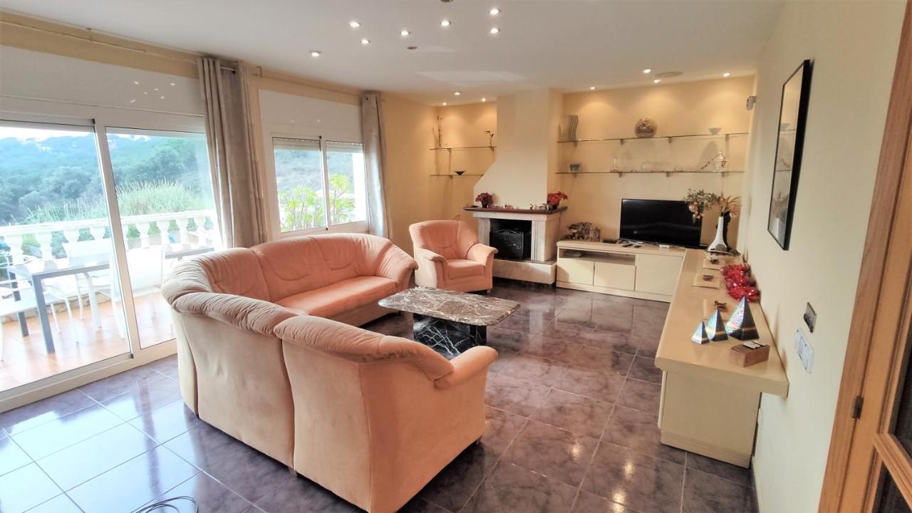 Villa Carolina Mataró Екстериор снимка