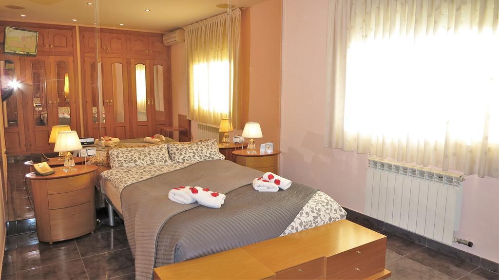 Villa Carolina Mataró Стая снимка
