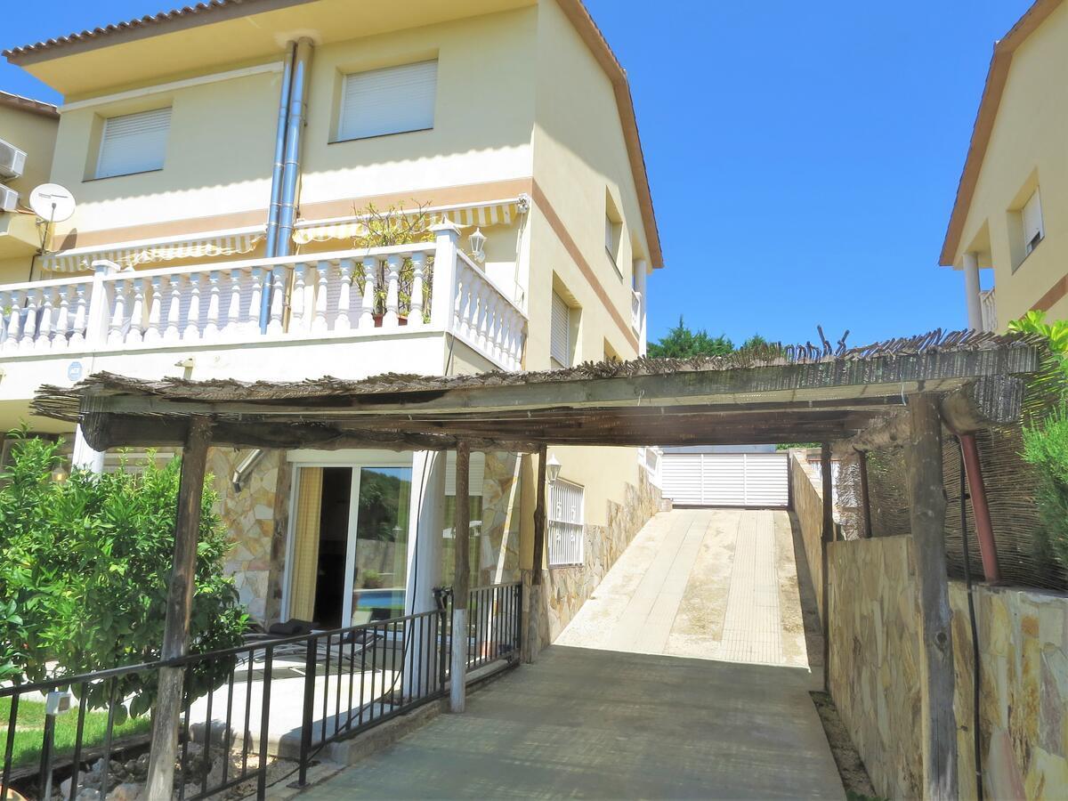 Villa Carolina Mataró Екстериор снимка